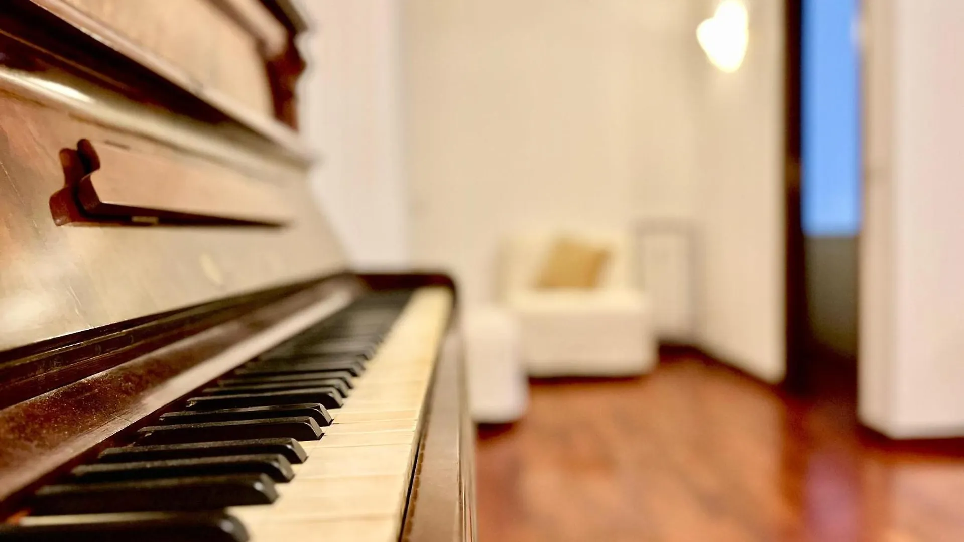 Apartment House In Trastevere Portaportese Rome