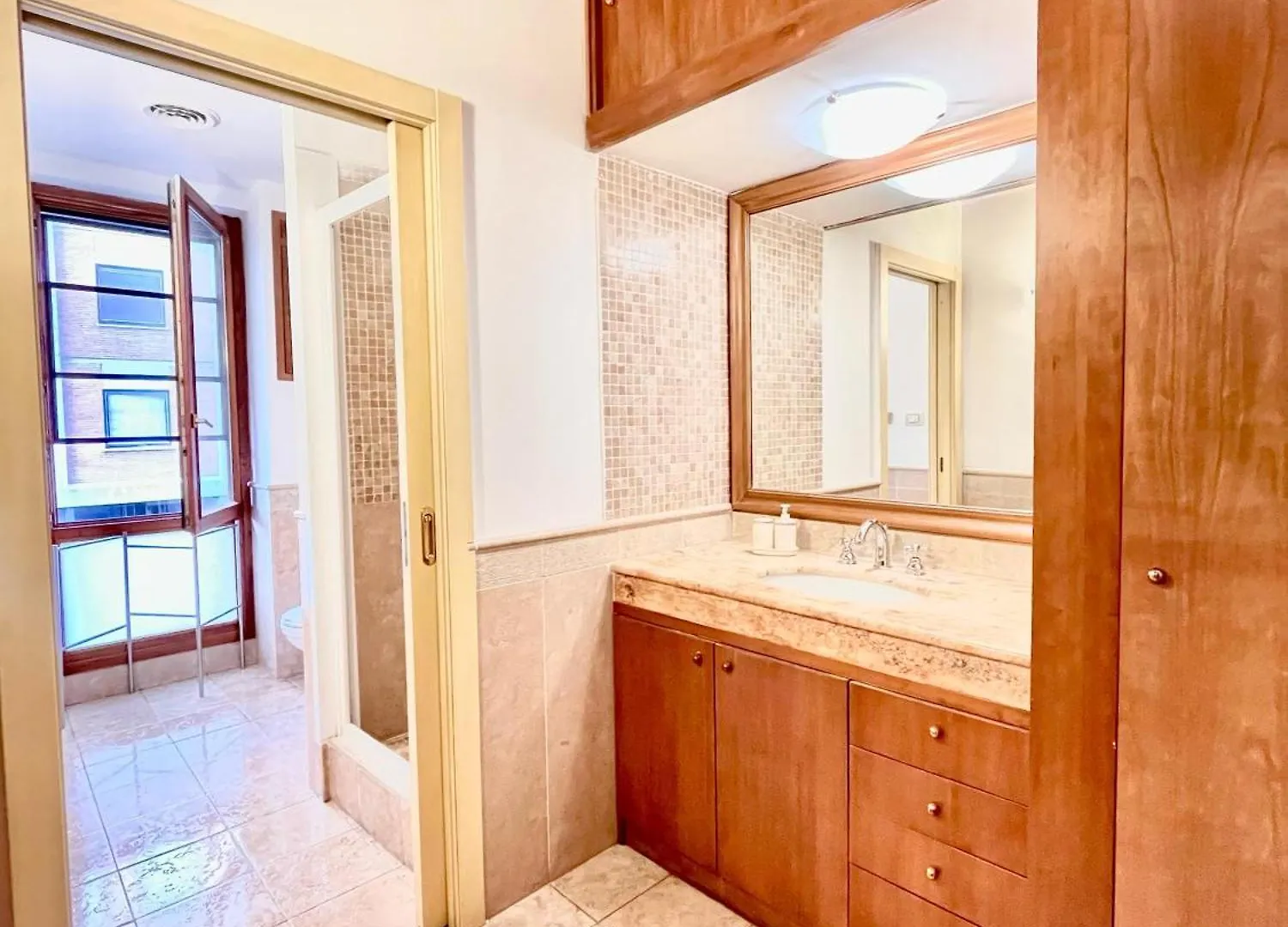 Apartment House In Trastevere Portaportese Rome